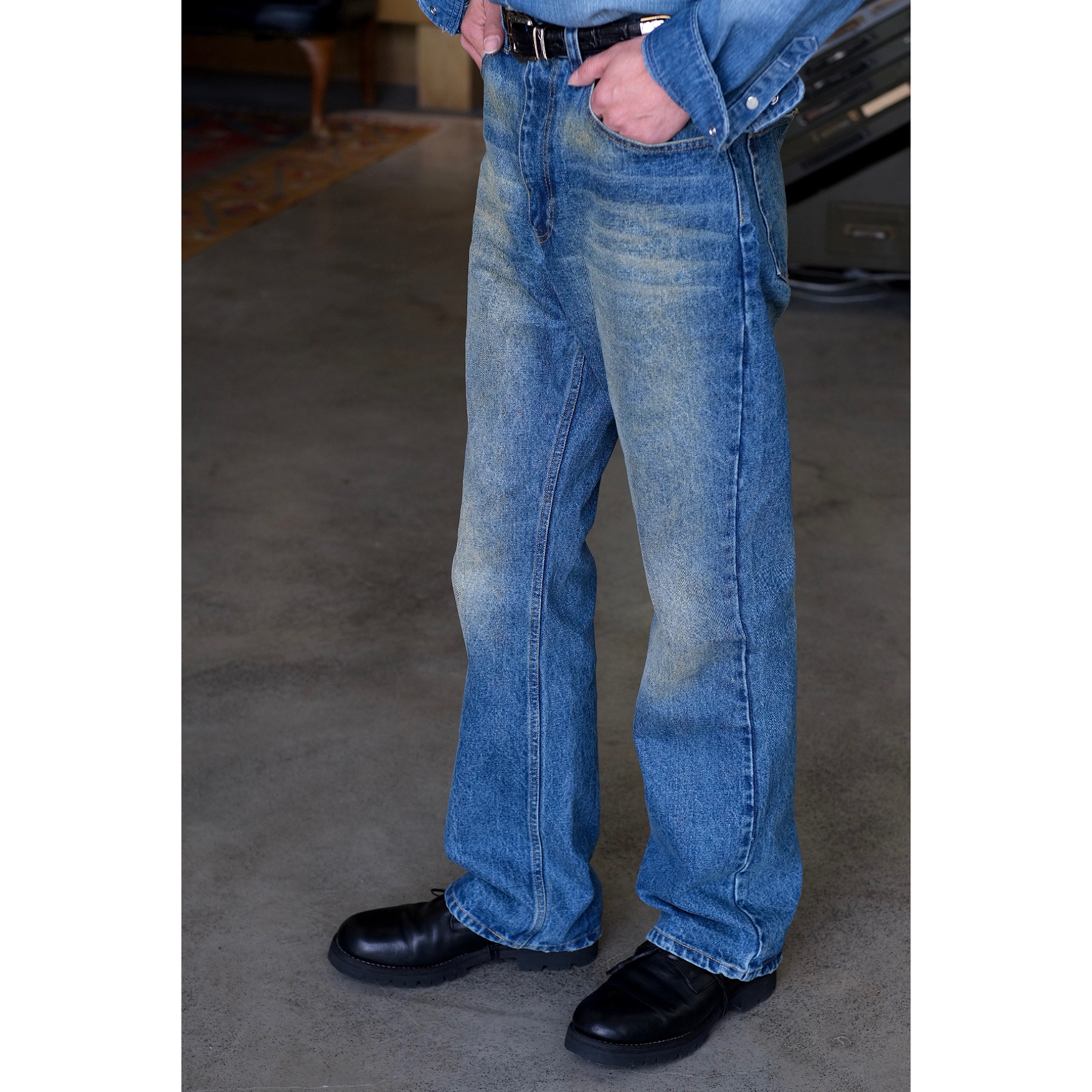 레이버유니온 워싱 세미플레어 데님팬츠 LU689